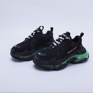 Harga balenciaga triple s black online