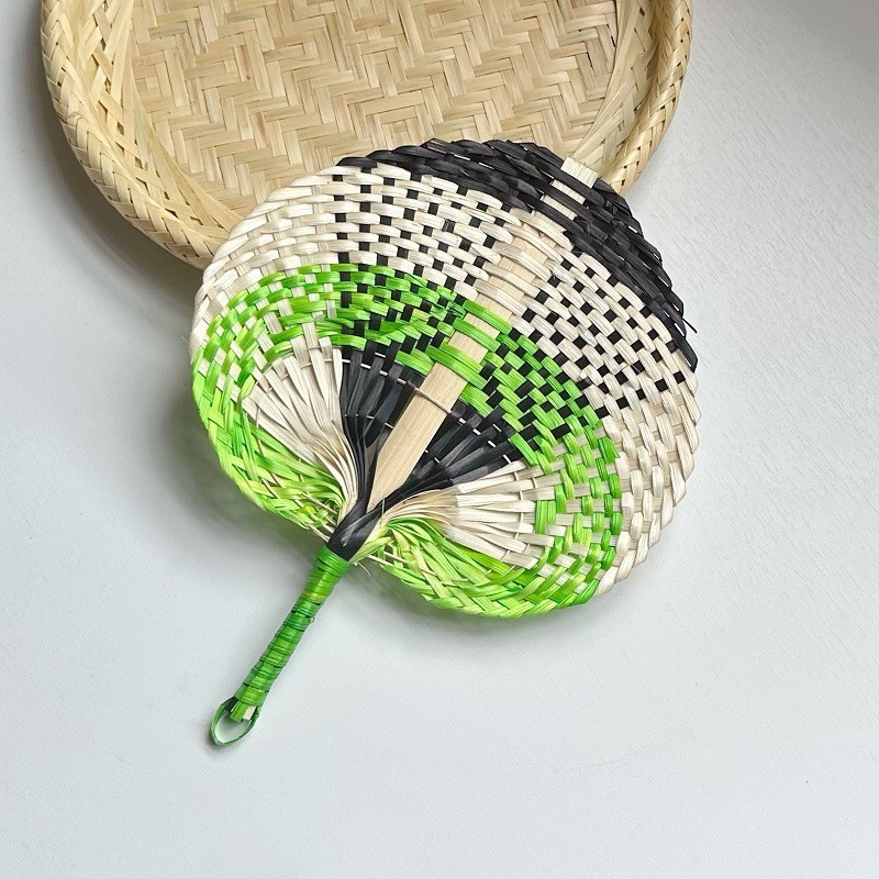Bamboo Fan Hand Crank Fan Handcraft Fan Exquisite Pure Hand-woven Straw ...