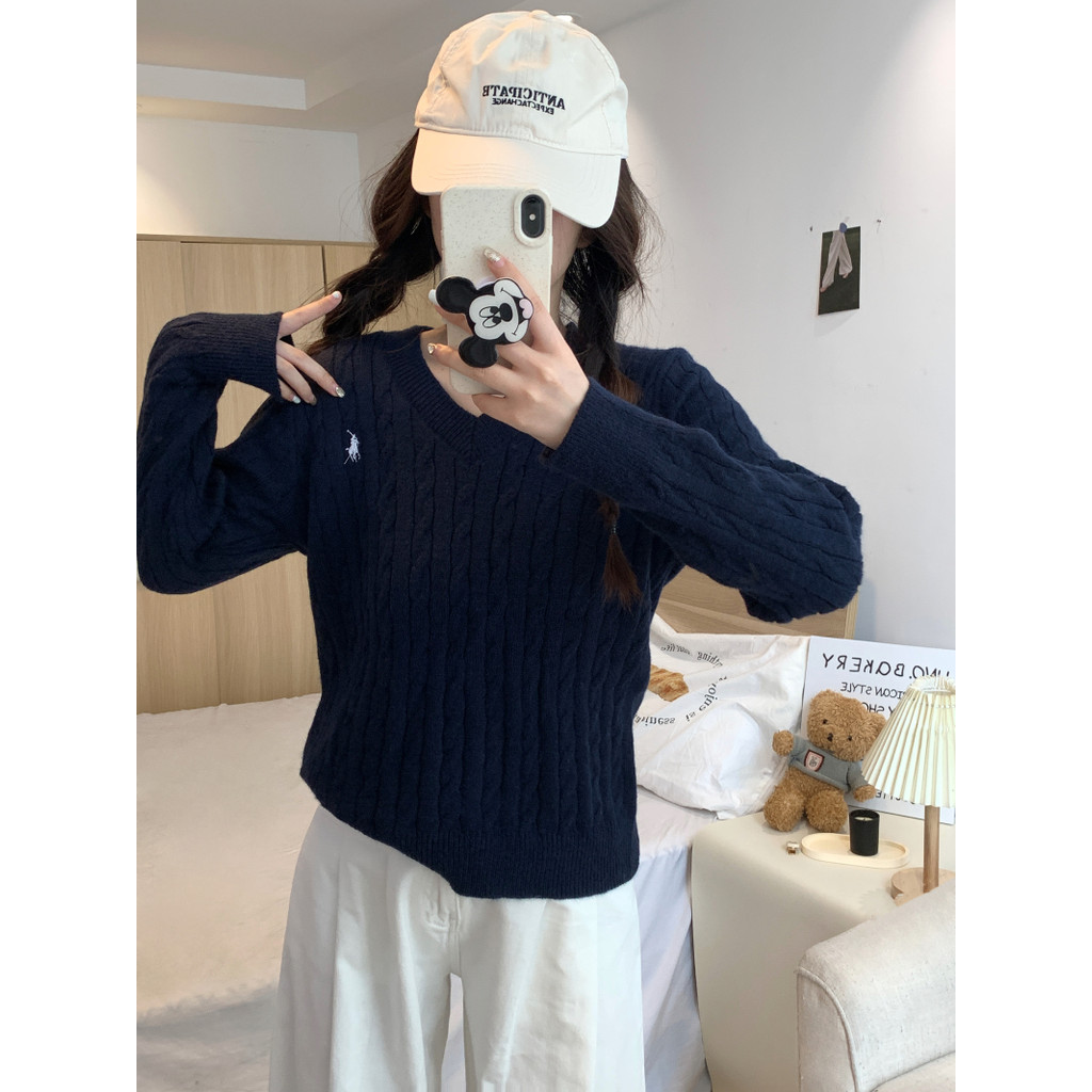Fashionable V-neck Long-sleeved Knitted Sweater Cardigan
