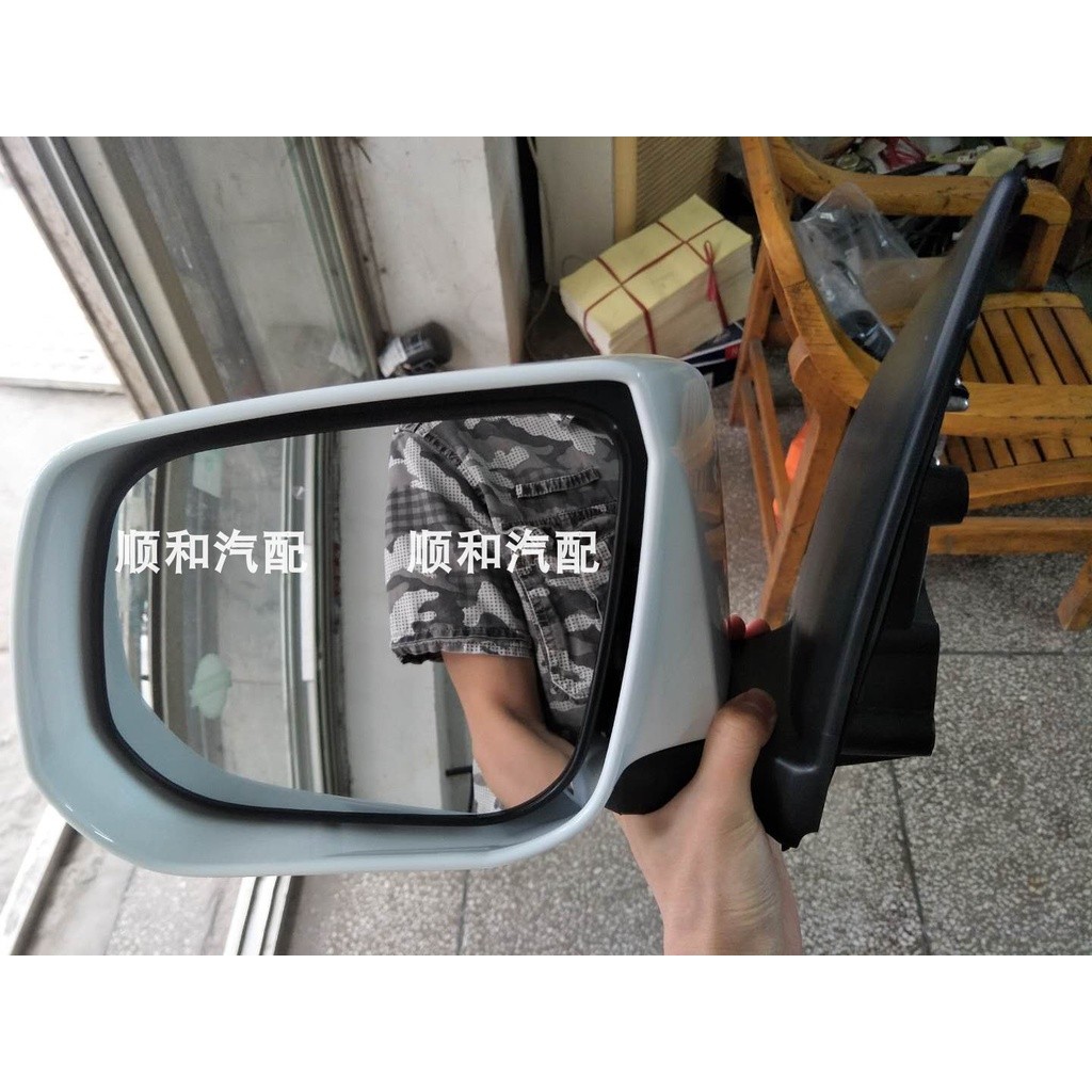 Jiangxi Isuzu Ruimai rearview mirror reversing mirror mirror assembly ...