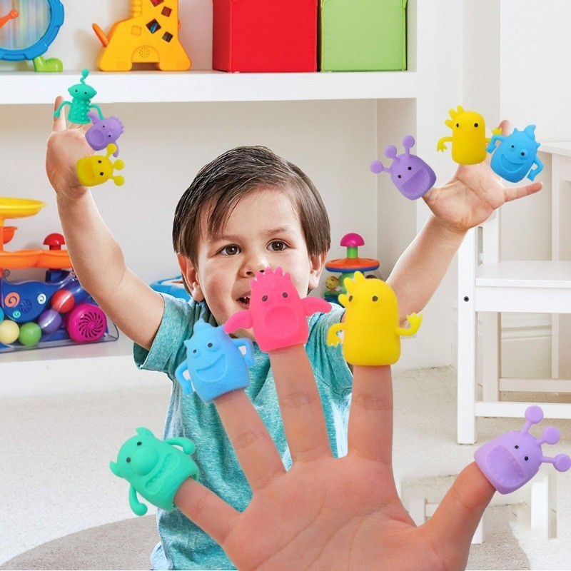 Random Cute Finger Puppets Toys Finger Toys of Monster Pattern Soft ...