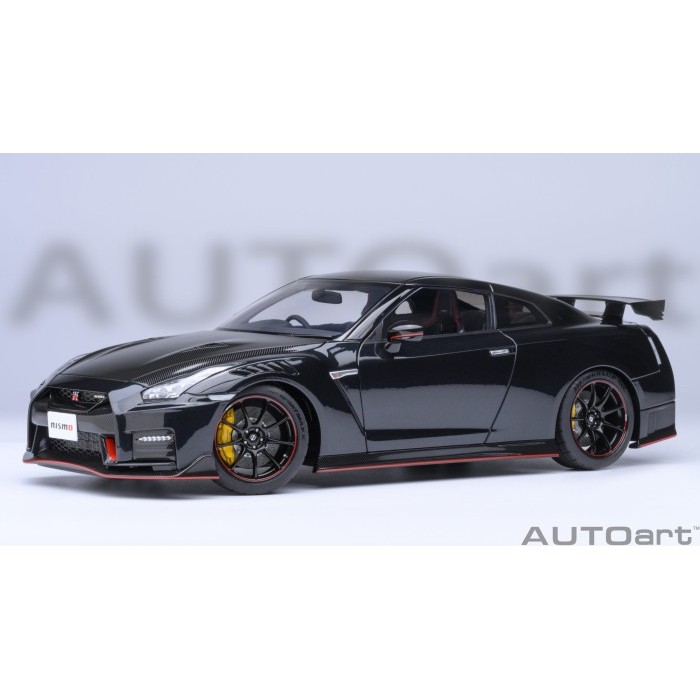 AUTOart 1:18 Nissan Skyline GT-R (R35) Nismo Special Edition Année de