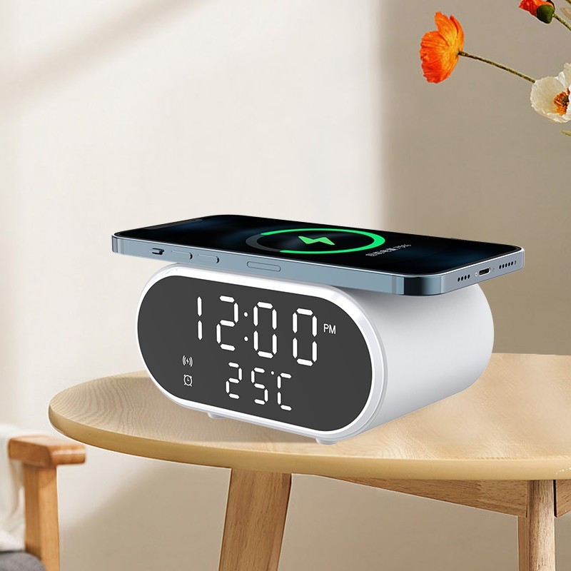 2024 Led Display Digital Alarm Clock With Qi Wireless Charger