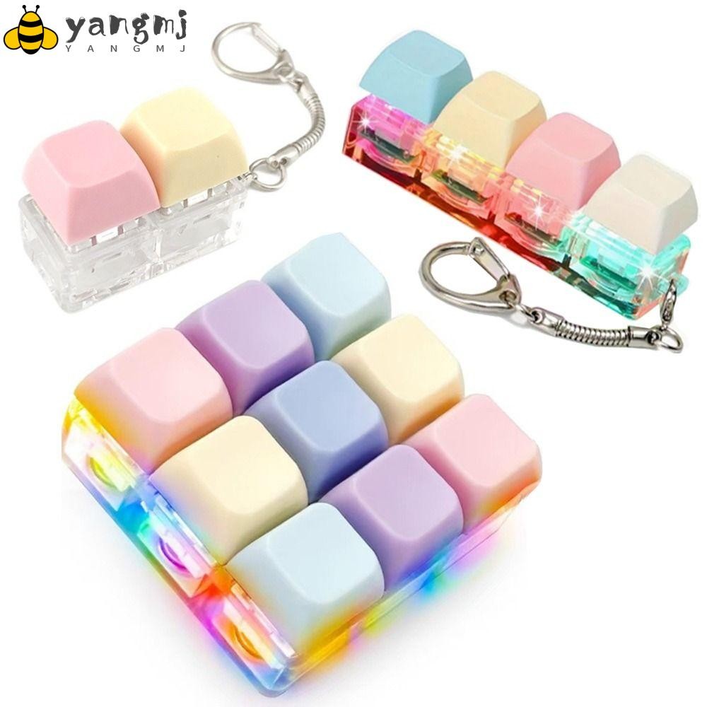 YANGMJ Fidget Keychain, DIY Keyboard Keys Button Finger Keyboard Cap, 2 ...