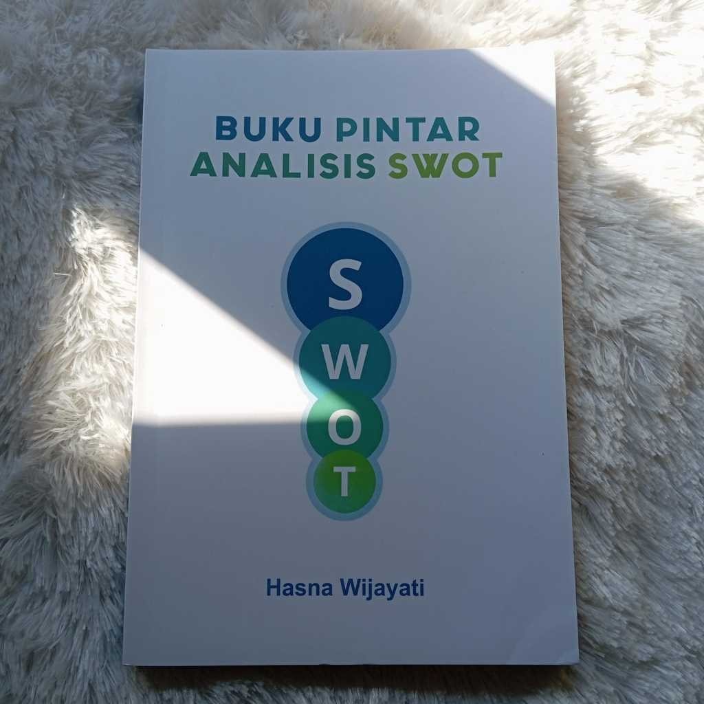 SWOT Analysis Smart Book | Shopee Philippines