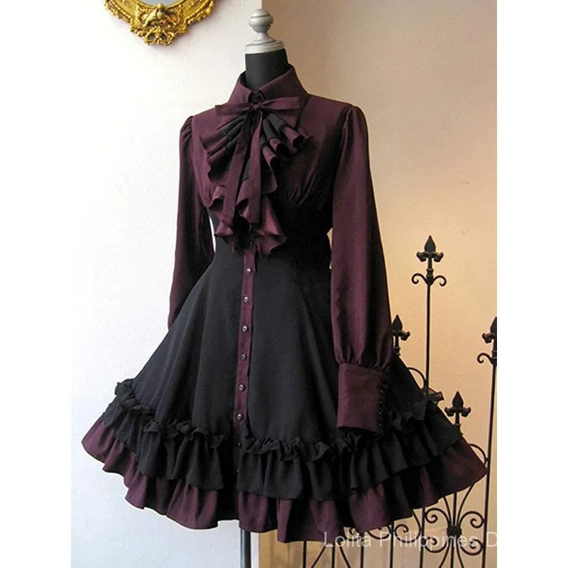 Noir Renaissance Lolita Dress main image 1