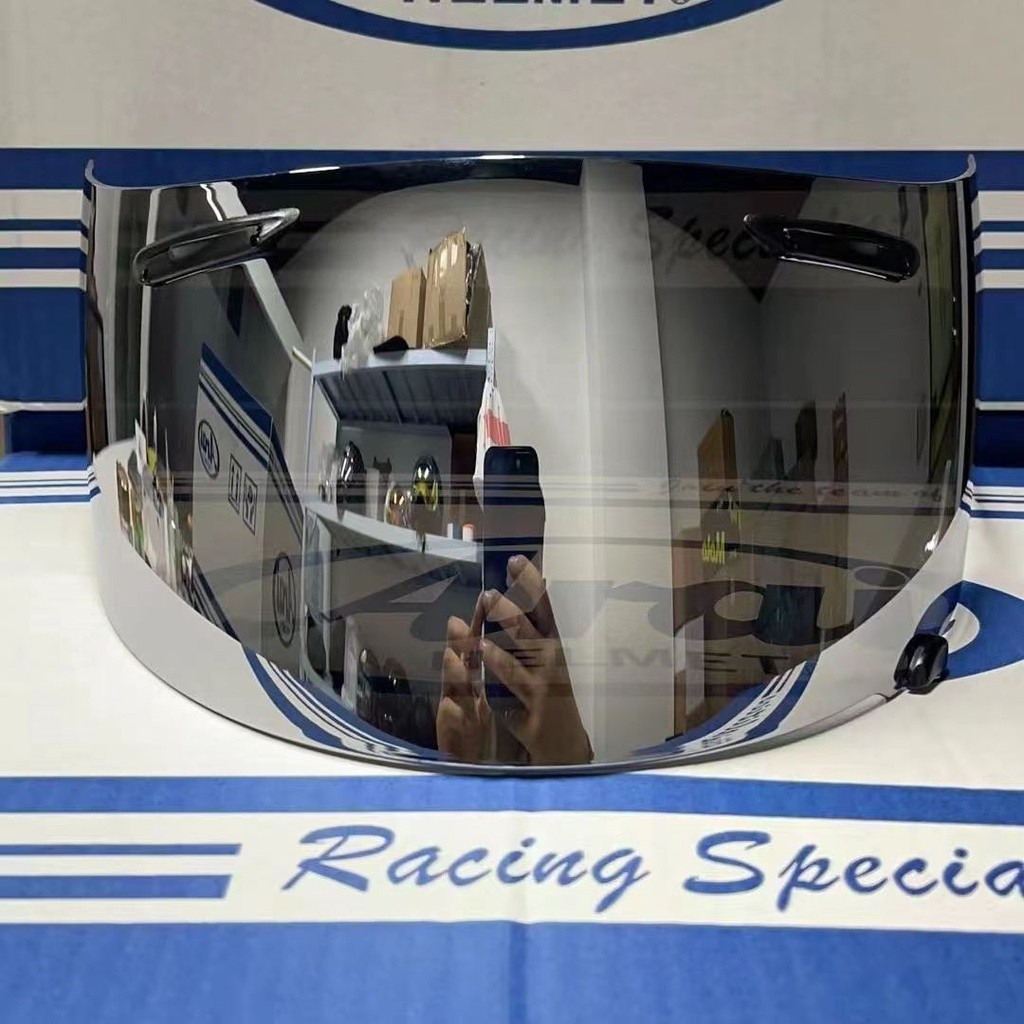 ARAI R5 Red Crane Full Face Helmet Arai Red Full Face Helmet Arai ...