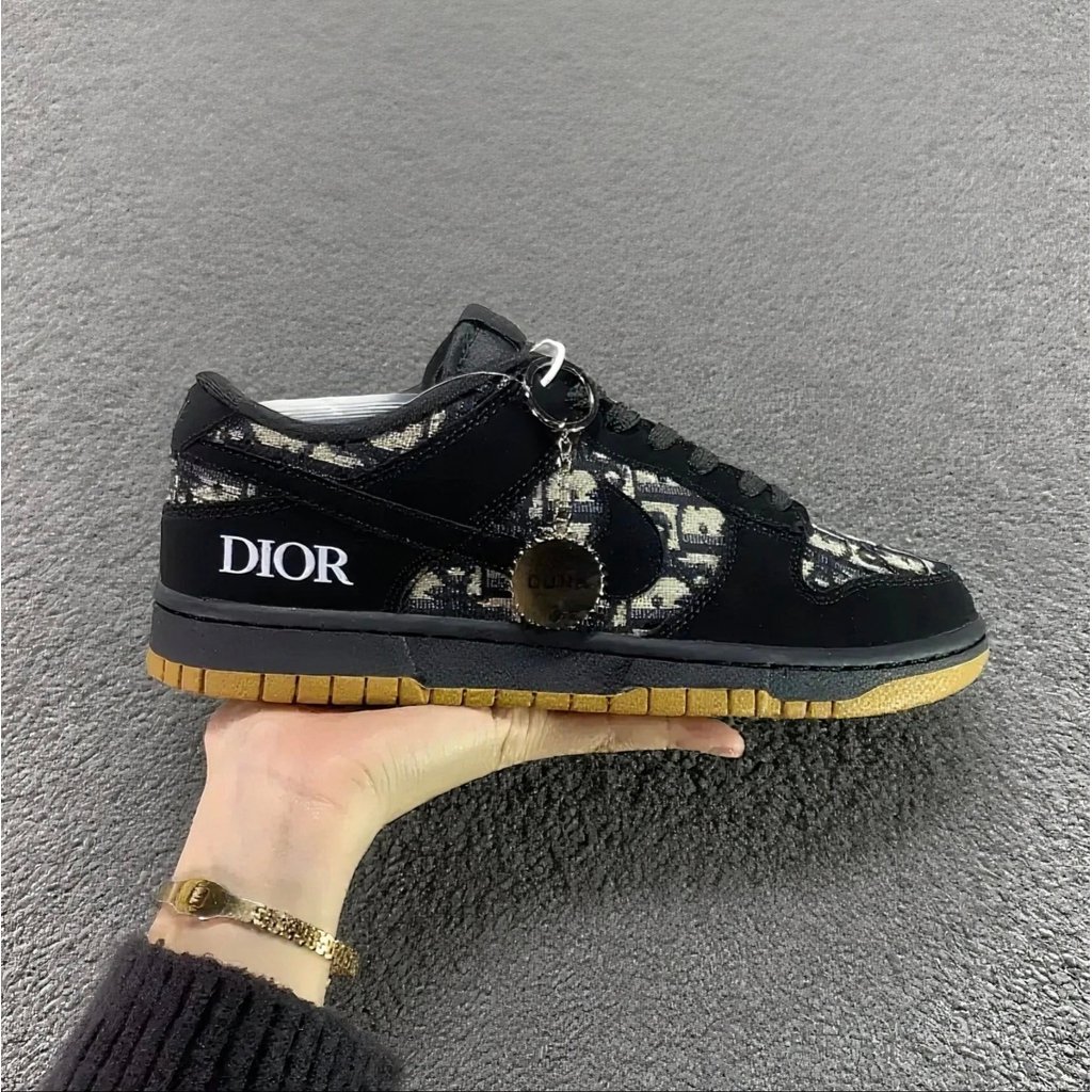 NK SB Dunk Low Pro Buckle Basket Series Limited Co-Branded Black Gray ...