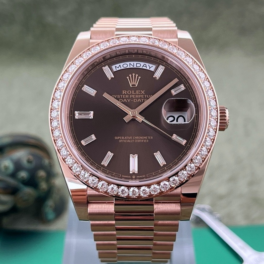 Rolex/Rolex Sunday Calendar Type Chocolate Diamond Engraving m228345Rbr ...