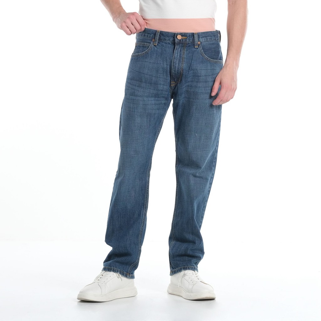 Lee
