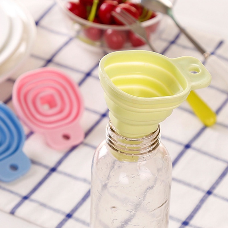 B65【Manila】COD Foldable Funnel Square Silicone Mini Funnel Liquid ...
