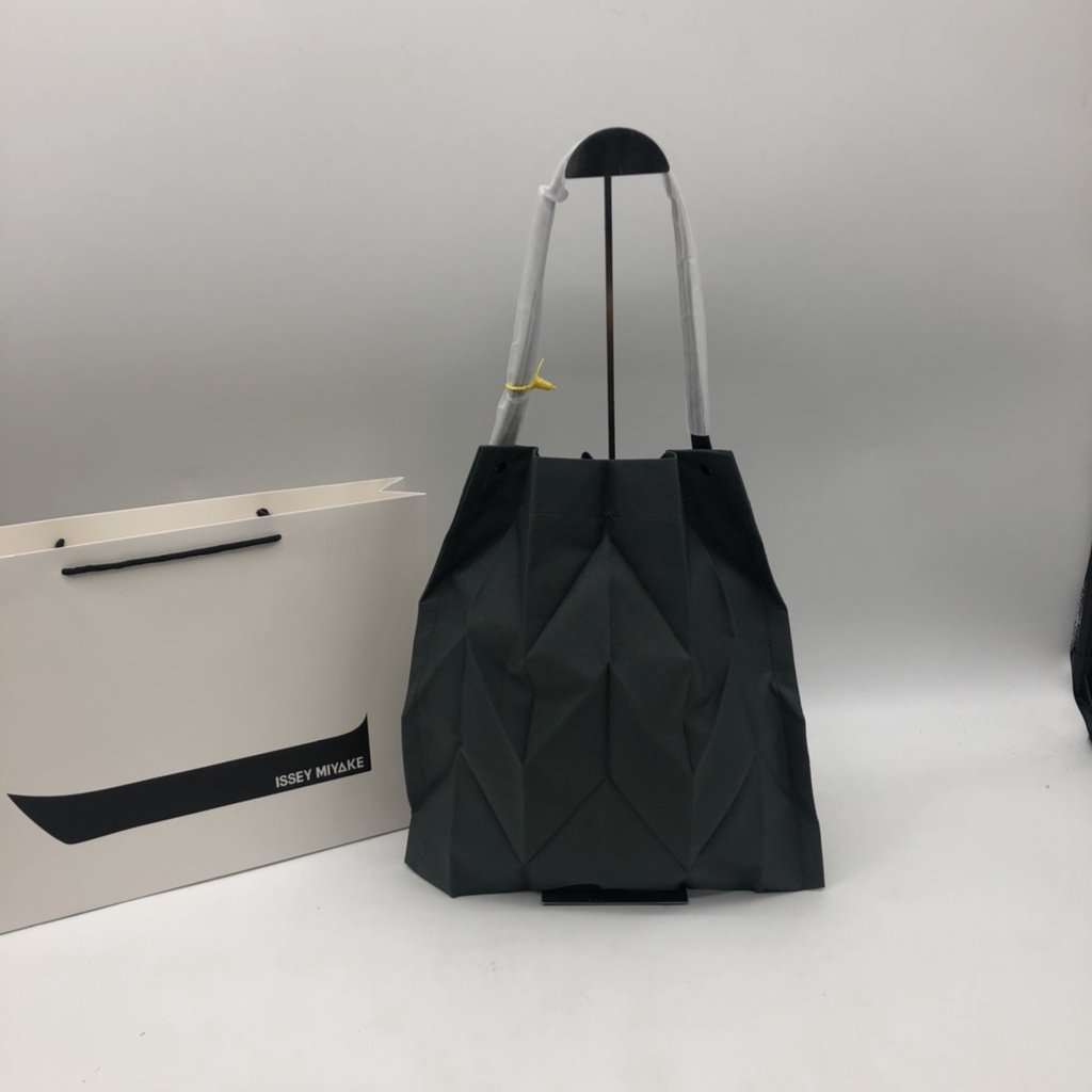 Iittala issey miyake hot sale tote bag