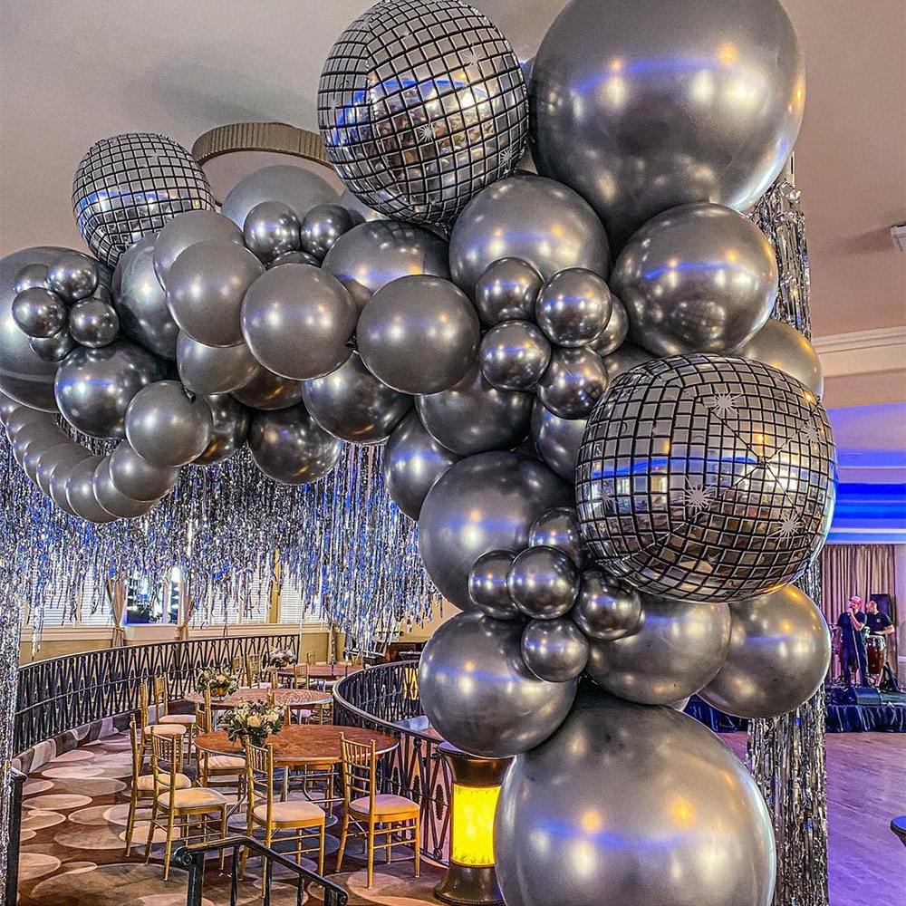 80s 90s Party Decoraties Bundel Radio Boom Box, 139 STKS Rolschaatsen 4D Disco Folie Ballonnen Retro Mobiele Telefoon Gitaar Microfoon Ballonnen Garland Boog Kit Hip Hop Disco Koorts Verjaardagsfeest