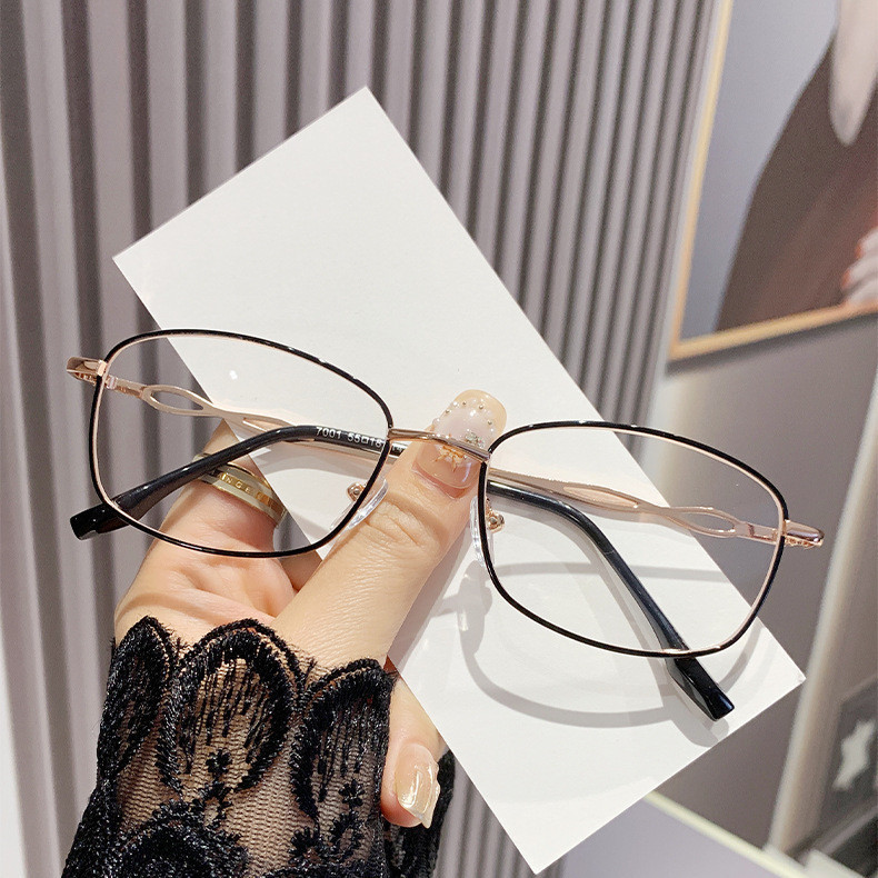 Fashionable Small Framed Fashion Glasses main image 1