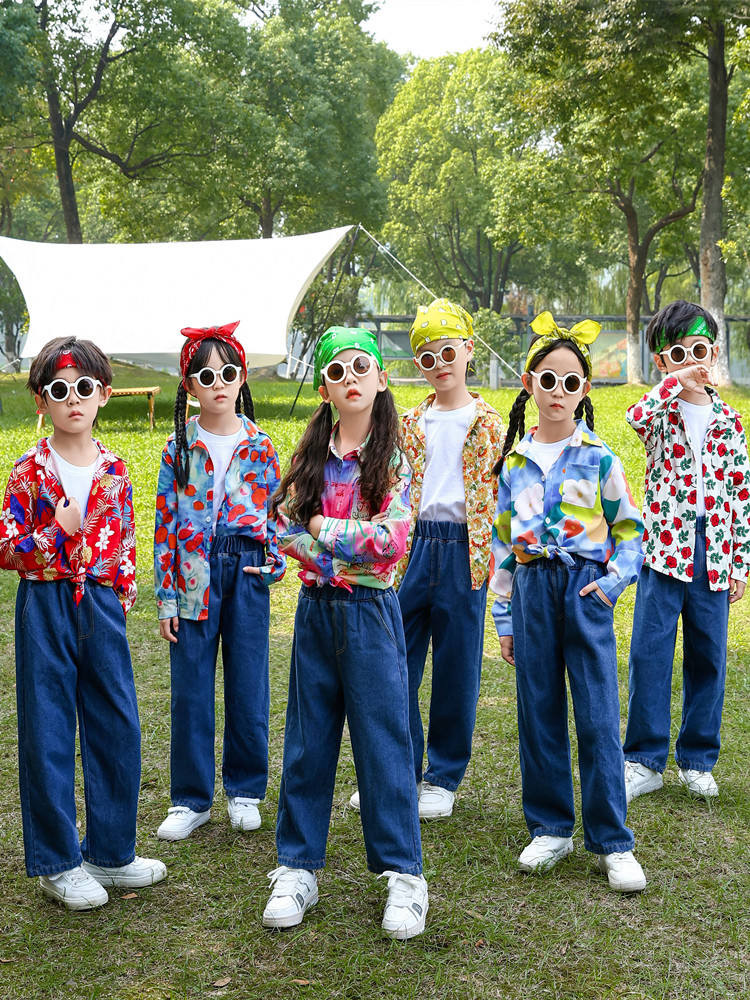 Children's Retro Hong Kong Style Costumes For Elementary School — free download