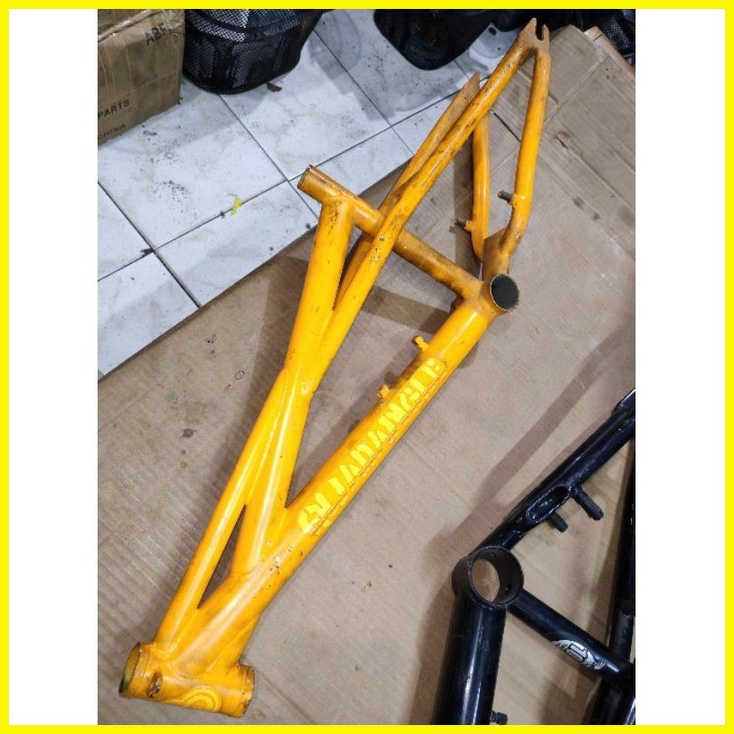 QUADANGLE BMX FRAME SIZE 20 PURO GASGAS NEVER BEEN USED MARAMING STOCKS ...