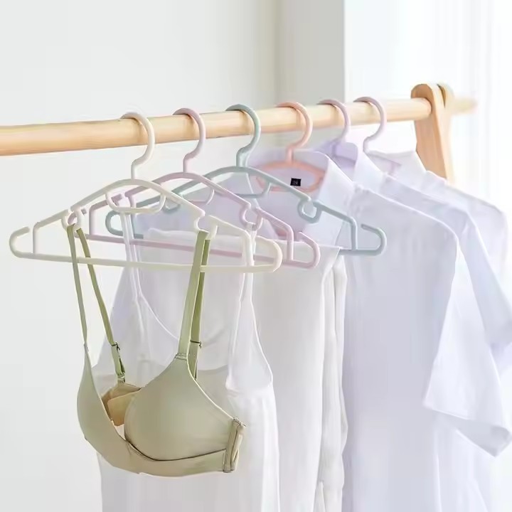 HOKEMP 50PCS Non-Slip White Hanger Closet Organizer Slim Plastic Hanger ...