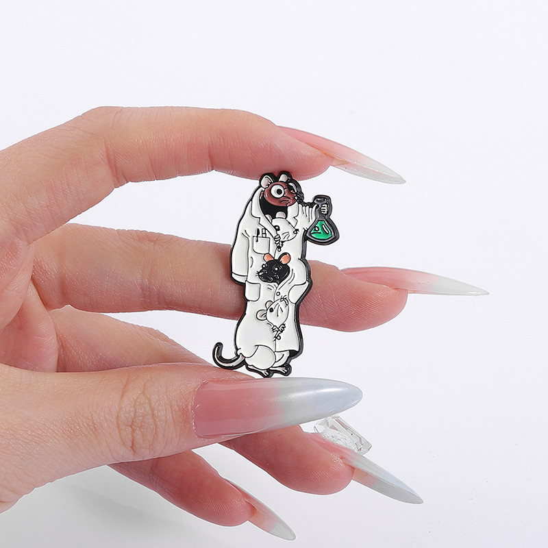 Science Lab Mouse Brooch Pins Funny Chemistry Laboratory Brooch Metal ...