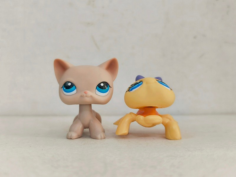 2pcs/lot LPS Figure Cat Yellow Spider #228#593 W/Accessories Littlest ...
