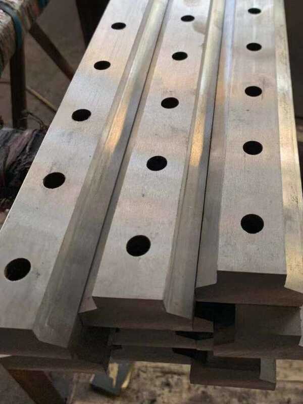 Linear machine tool big sliding roller rail, triangular L-shaped guide ...