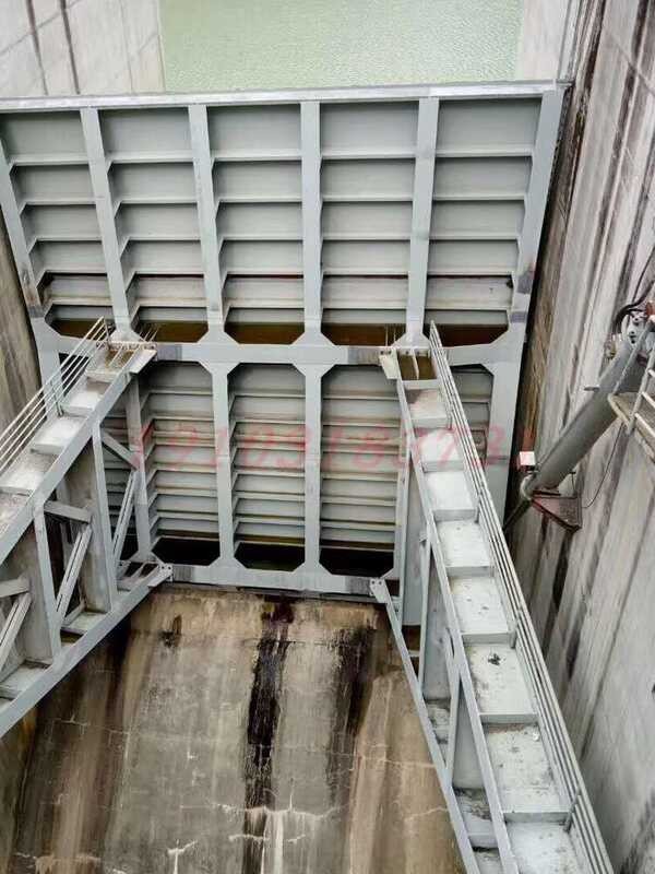 Curved Steel Gate Hydropower Station Reservoir Open Surface Water ...