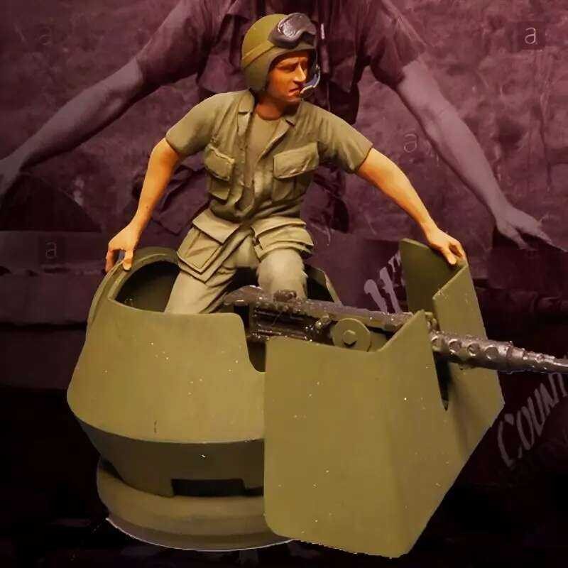 1/35 Scale Resin Model Kit – Refugees Pulling Cart – Unassembled Unpainted – QJ125