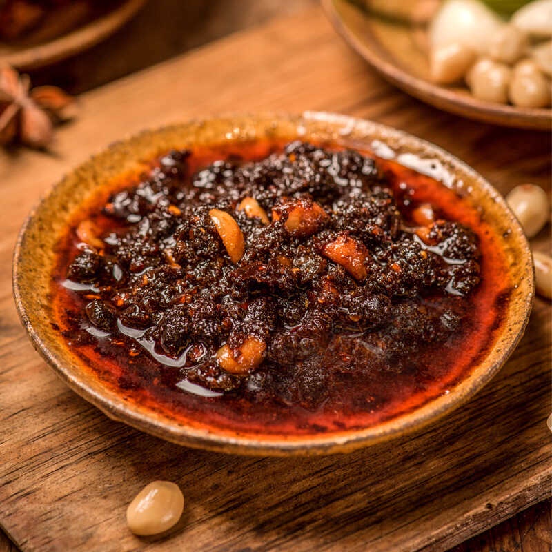 Chongqing Huiyouyuan Hot Pot Dipped With Soy Sauce, Beef Sauce, Spicy