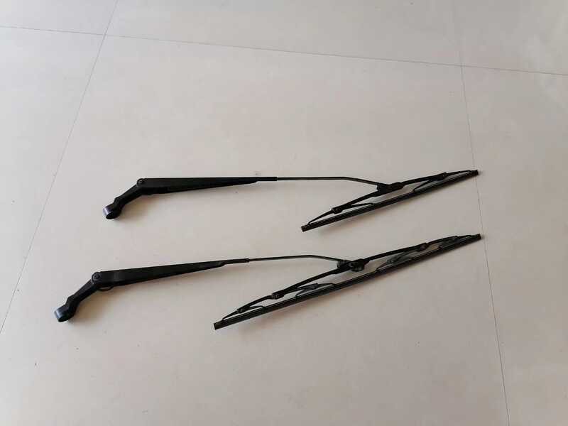 BAIC Weiwang 306/307 front window wiper, linkage, iron rocker arm ...