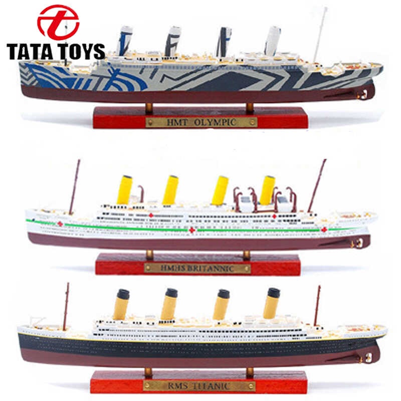 RMS TITANIC 1/1250 Diecast Model Ship ATLAS