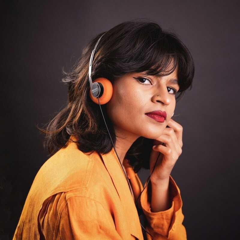 Na Banal Amerikanong Nostalgic Retro Portable Wired Headset Monitor ...