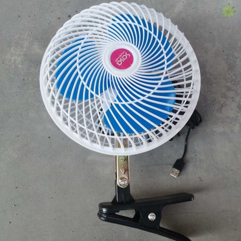 Car mounted fan, bread truck, car home USB plug 12V24V shaking head ...