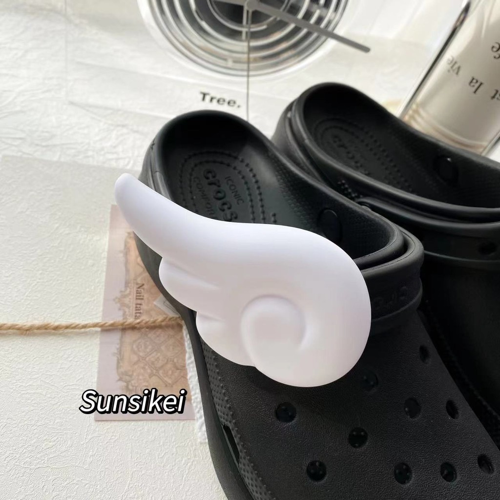 Hole Shoes Universal Accessories Angel Wings crocs Shoes Flower Carlo ...