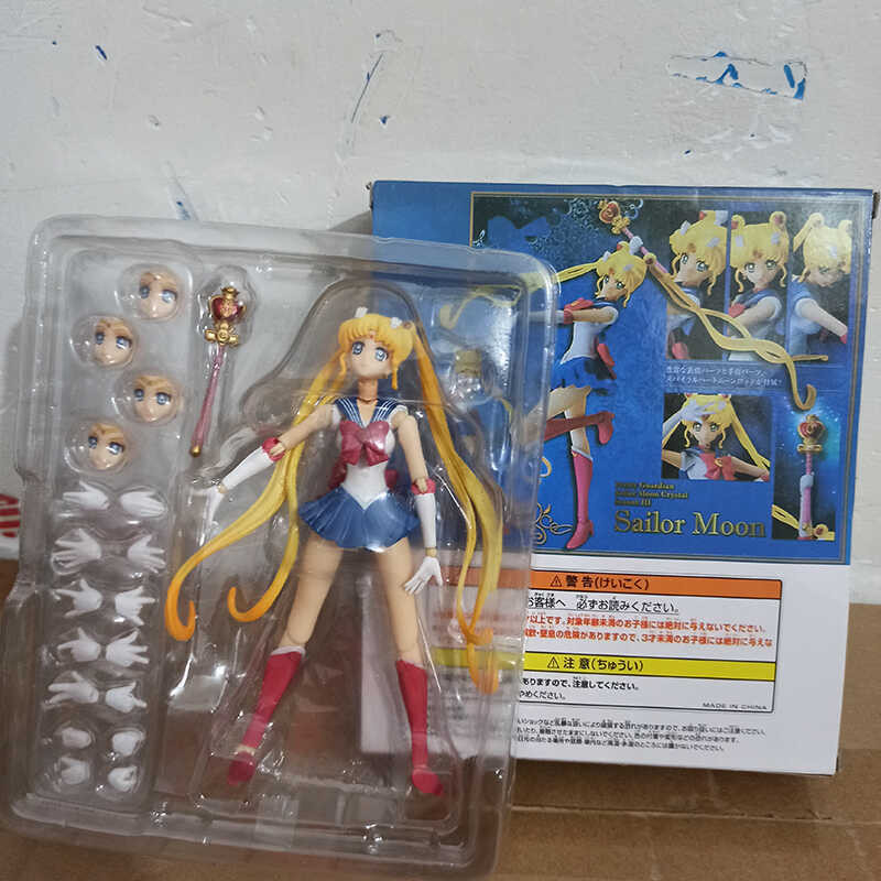 FIGURA DE ACCION BANPRESTO PRETTY GUARDIAN SAILOR MOON ETERNAL THE
