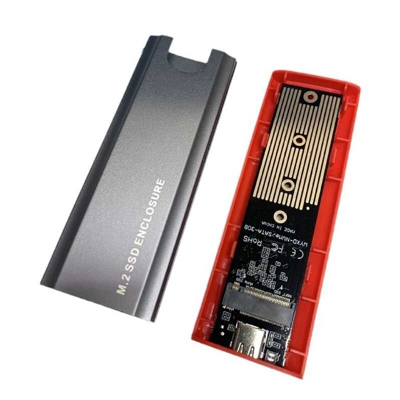 Tool free installation of USB-CM. 2 NVMe SSD solid state drive c3d ...