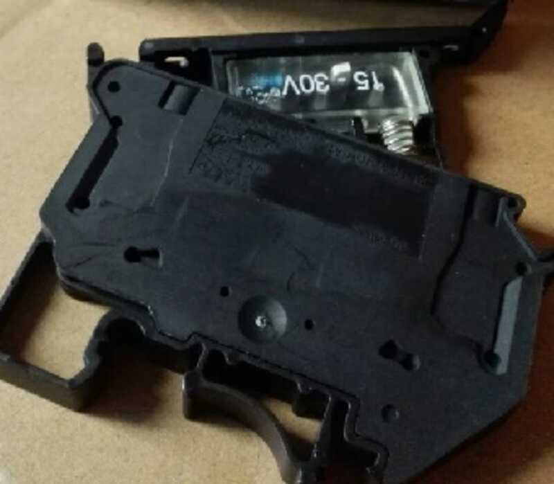 Phoenix Fuse Terminal UK 5-HESILA250 Order Number 3004142 Original ...