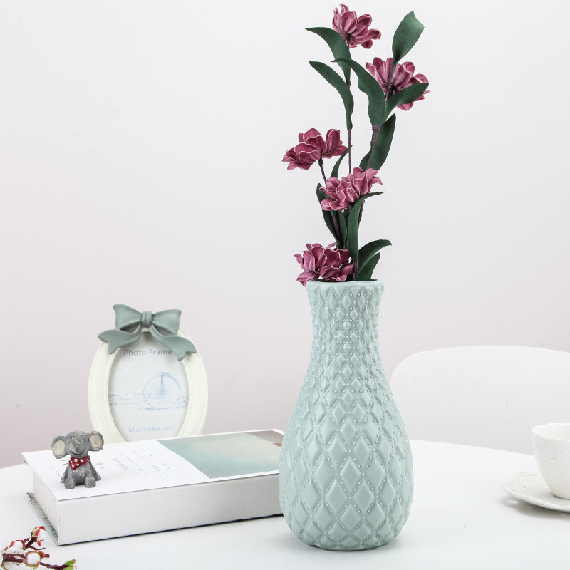 Nordic Plastic Small Pineapple Vase Home Living Room Dining Table Vase ...