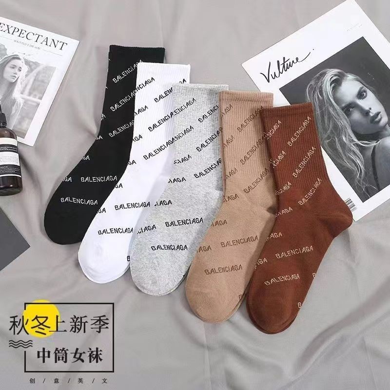 Fashion BALENCIAGA Paris New Letter Socks For Women, Fashionable And ...