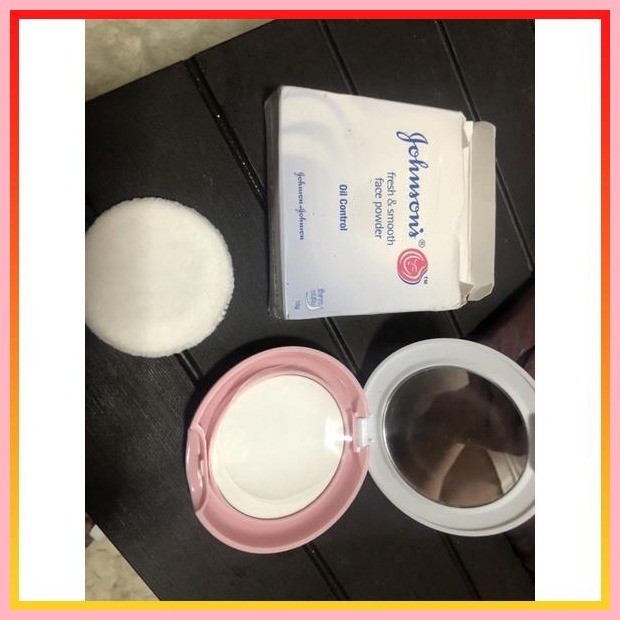 ♟ johnson baby powder JOHNSONS FACE POWDER OIL CONTROL WHITE AVAILABLE 10g Shopee Philippines