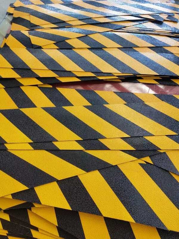 Tt 1.8Mm Preformed Yellow And Black Warning Strip Floor Sticker ...