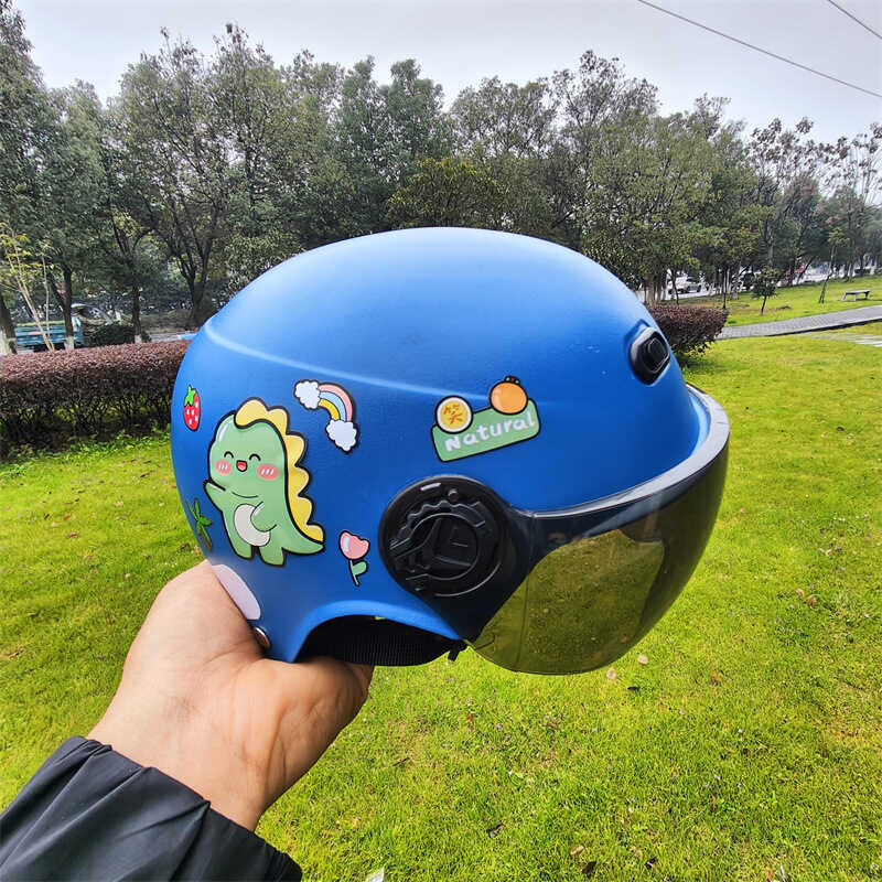 229 New National 3C Certification Helmet Of A FiveYearOld