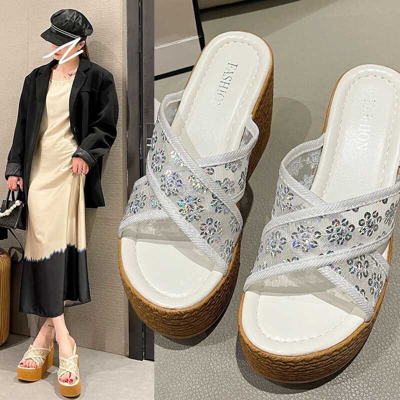 FENDI THICK SOLE 6 CM SEQUIN SLIPPER SILVER