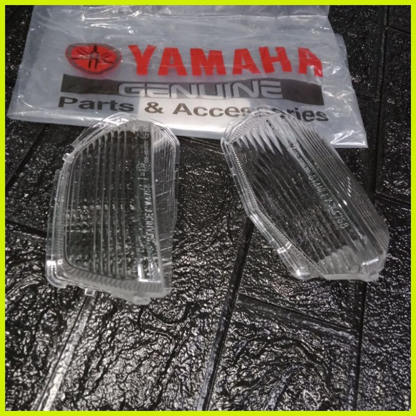 ⊕ Yamaha Genuine LEFT or RIGHT Flasher/Signal Light Lens NMAX V1 & V2