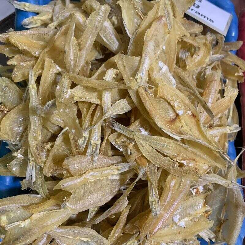 Daing na Dilis Dried fish Bicol 100grams Crispy | Shopee Philippines