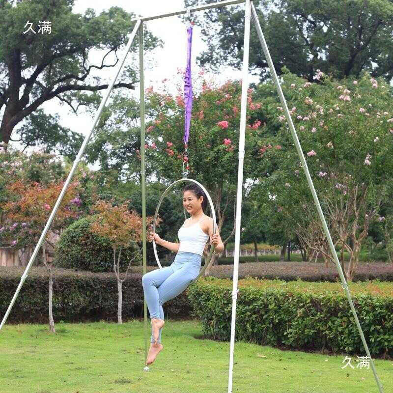 Hanging Rings Acrobatics Aerial Yoga Performance Aerial Yoga Hanging ...