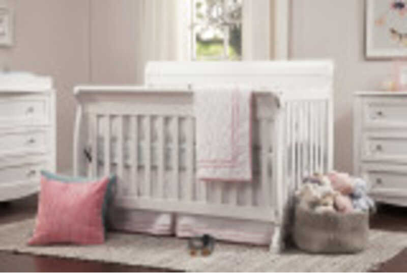 DaVinci Kalani 4in1 Convertible Crib with Toddler Bed Conversion Kit