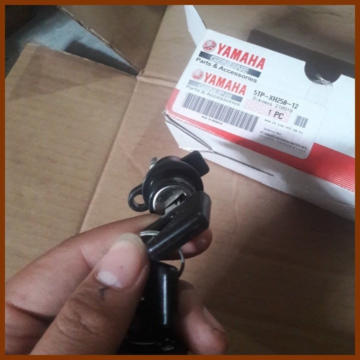 Ignition Key Set + Seat Old Jupiter Z Old - Original Yamaha | Shopee ...