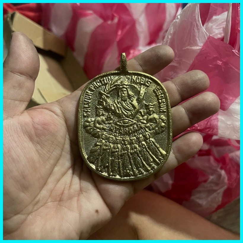 Medalyong Atardar Big may kasama dasal | Shopee Philippines