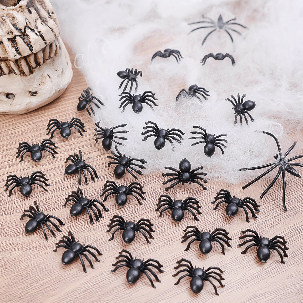 50pcs Halloween Decoration Small Spiders Black Plastic Fake Spider Toys Funny Joke Prank 9409