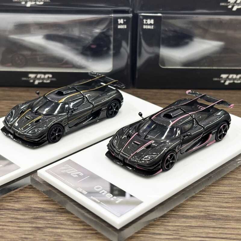 Miniature MJ ONE1 1/64 Aston Martin - Carbone Noir - Moulé Sous Pression - Neuf
