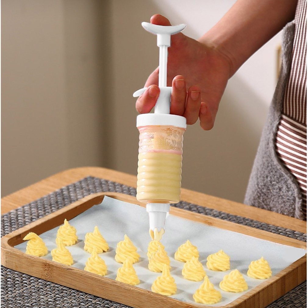 New 8 Pipe Nozzles with Syringe Plastic Cream Baking Nozzle Dispenser
